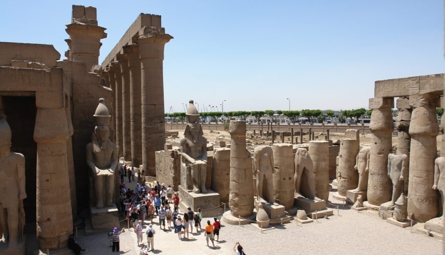 von Hurghada nach Luxor