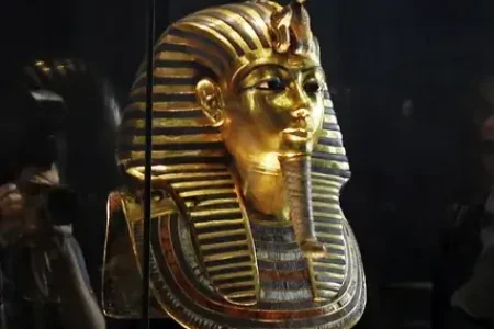 Der Star im Grand Museum